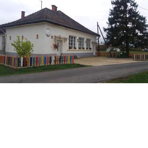 Iskola Vendégház