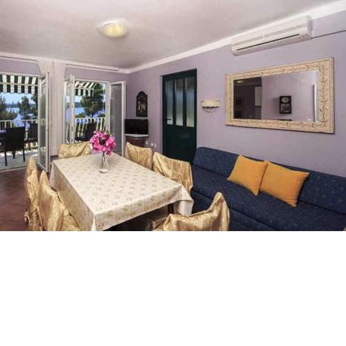 Island Hvar Zavala apartment3with wonderfull sea views in the shade of pine tree