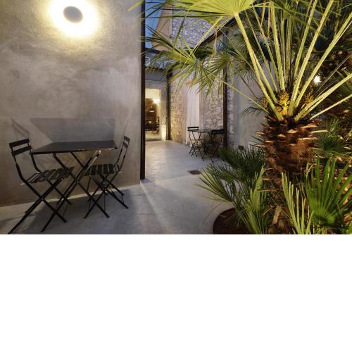 ISONZO SUITES