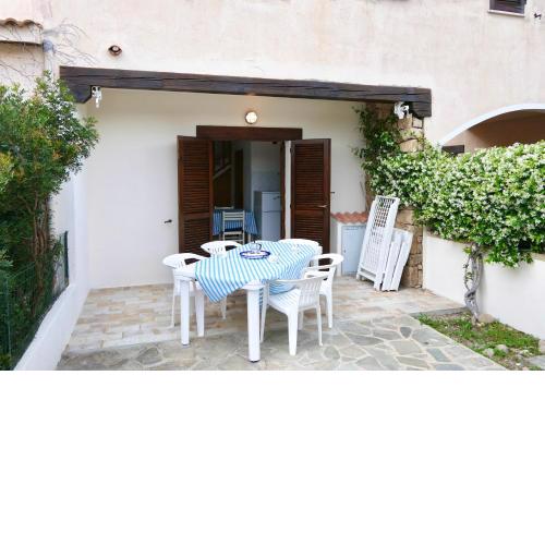 ISS Travel, Domo Cytonia 2-bedrooms apartment with private fenced terrace
