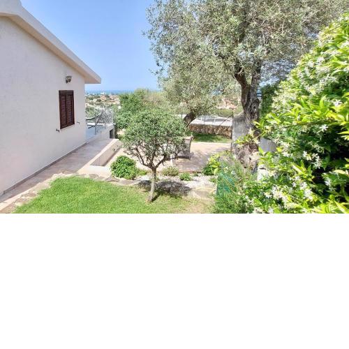 ISS Travel, Sea View apartment Il Corbezzolo - ground floor with air-condition
