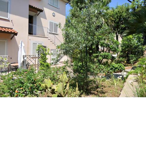 IssTravel, Il Boschetto - San Vincenzo - 150 mt from the beach