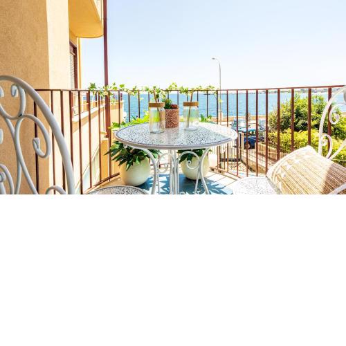 Italianway - Seafront Tysandros Giardini Naxos