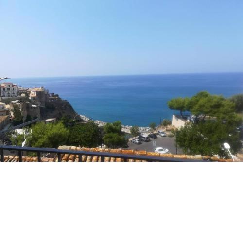 Italy, Calabria, PIZZO rent apartment 2 room