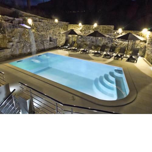 Ivan's penthouse by the river with swimming pool