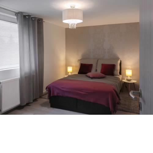 Ivy Apartment with FREE parking