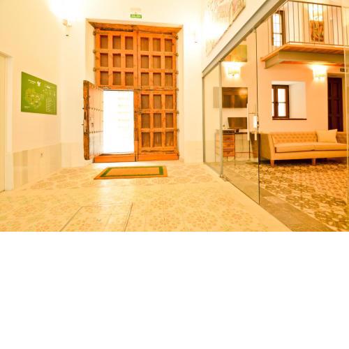 IVY HOUSE