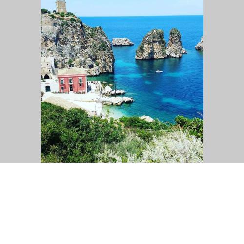 J M VILLA AL MARE CON VEDUTA SPETTACOLARE
