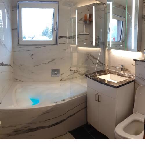 Jacuzzi, High floor view, Central Verbier Studio