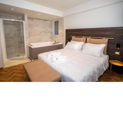 Jacuzzi Suite Home by Enjoy Garda Hotel