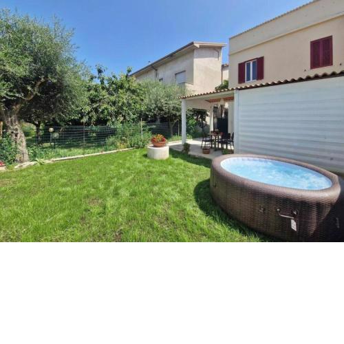 JACUZZl in Giardino Privato - vicino al mare - Wi-Fi - Relax