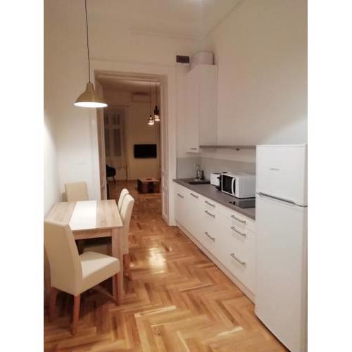 Janos's cozy flat at Dob st. Jewish quarter