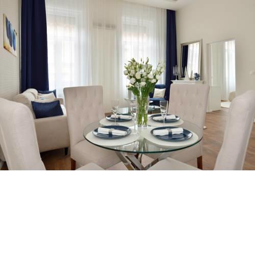 Jasmine Delux Apartment in the city centre