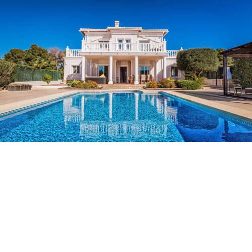 Javea Villa Sleeps 6 with Pool Air Con and Free WiFi