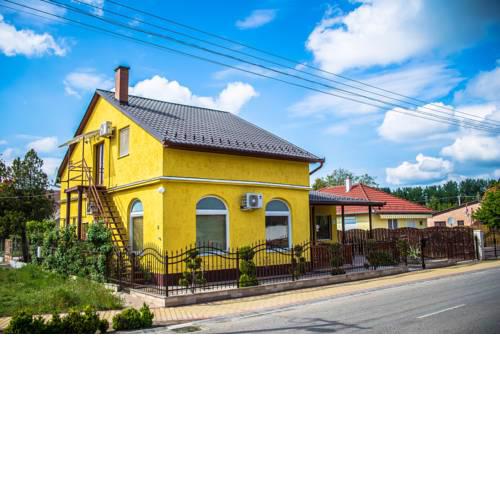 J&M Thermal Apartments