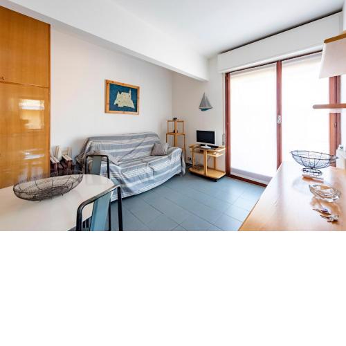 JOIVY Cosy flat with terrace near Rapallo Castle