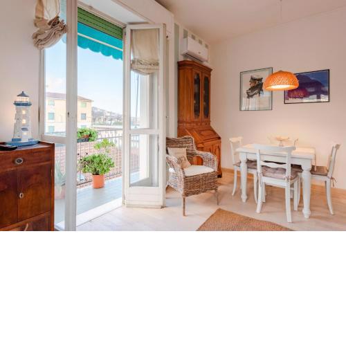 JOIVY Stylish flat with balcony near Rapallo Castle
