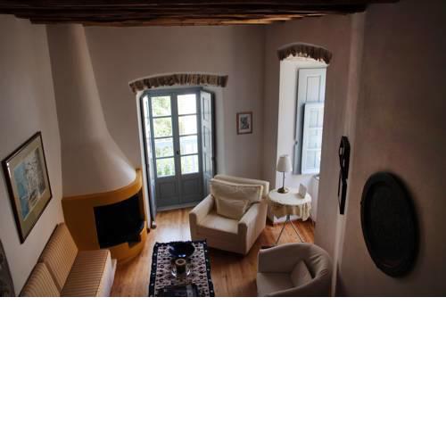 Jolandas Castle House