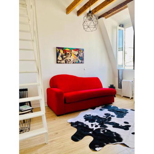 Joli appartement d'une chambre en mezzanine - PARIS