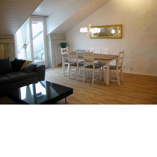 Joline private guest apartment downtown Nidau