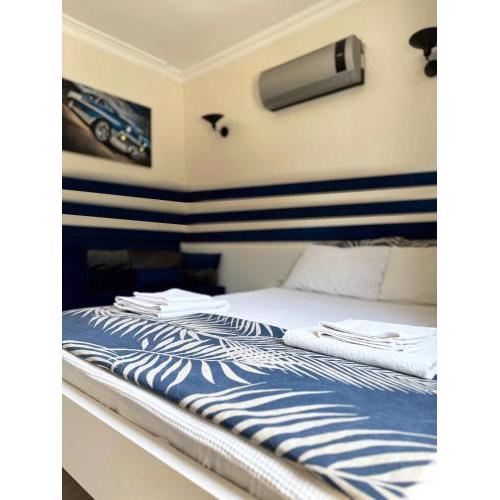 Joly Hotel