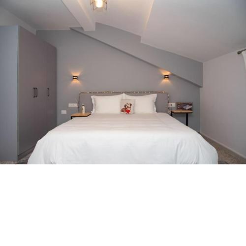 Jonexh Apartments