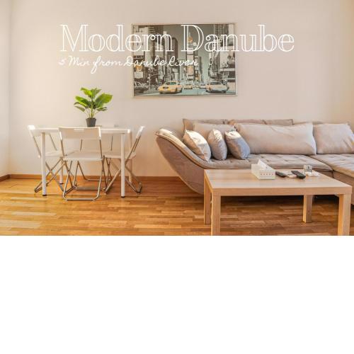 Joyful Shared Apt. @ Millenium Tower and Danube River