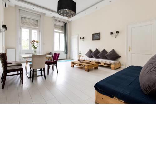Jozef Apartment