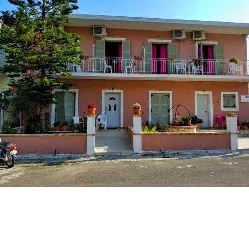 Julianos Apartments Ipsos