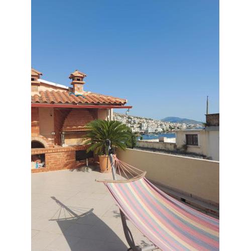 July Seaview Apartment