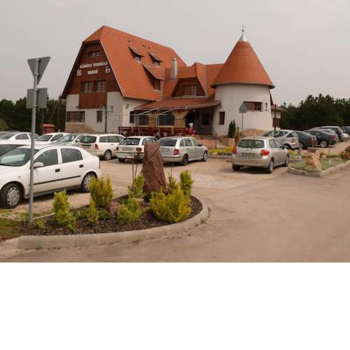 Kádárta Vendéglő Panzió