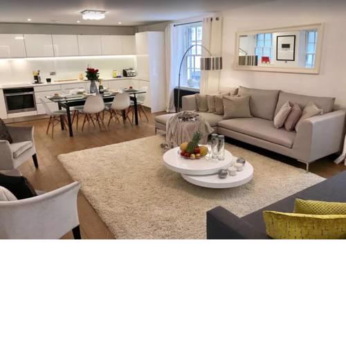 Kaiser central luxury apartment