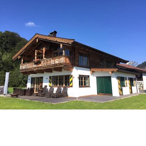 Kaiserwinkl Chalets Kössen