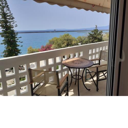 KALAMATA SEAFRONT APARTMENT