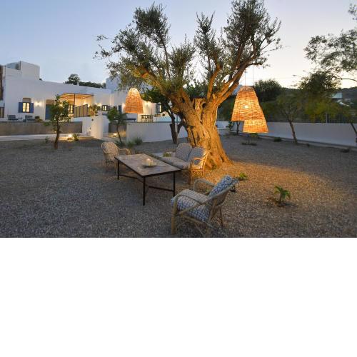 Kalathos Square luxury suites