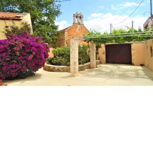 Kalisto traditional residence