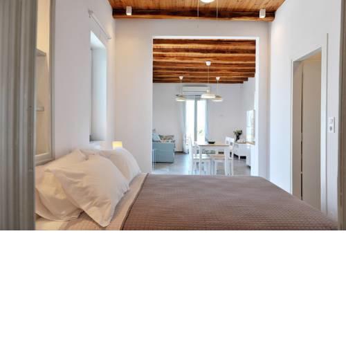 Kalivitis Boutique House