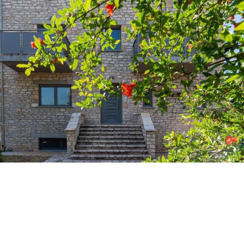 Kalpaki stone apartment 2.