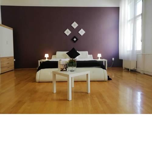 Kalvin Apartments