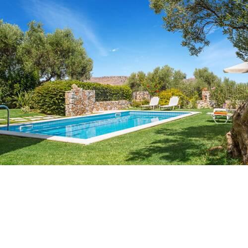 Kalyves Villa Sleeps 6 with Pool Air Con and WiFi