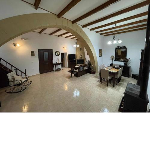 KAMARA traditional house
