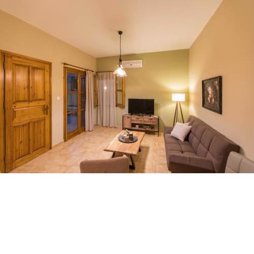 Kamaraki Apt#1
