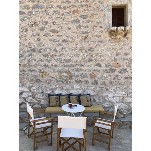 Kamares Cave House