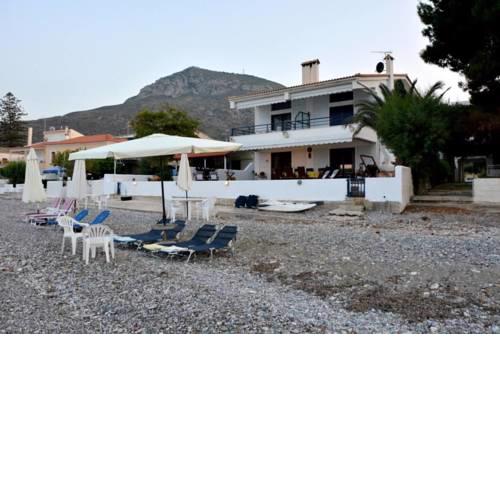 Kamari Beachfront Apartments