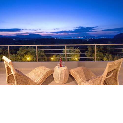 Kambia Villa Sleeps 7 with Pool and Air Con