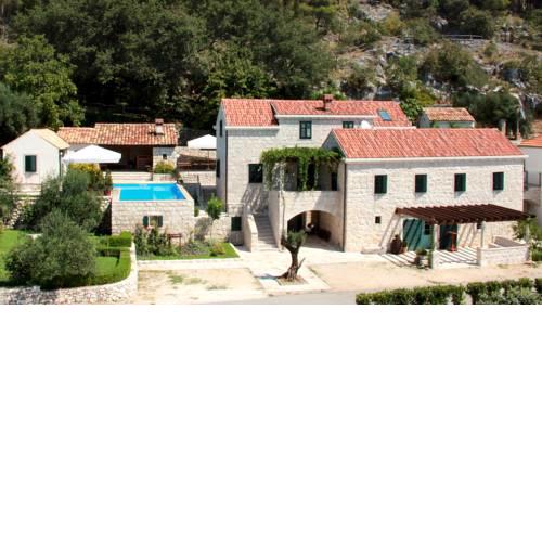 Kameni Dvori - Holiday Home