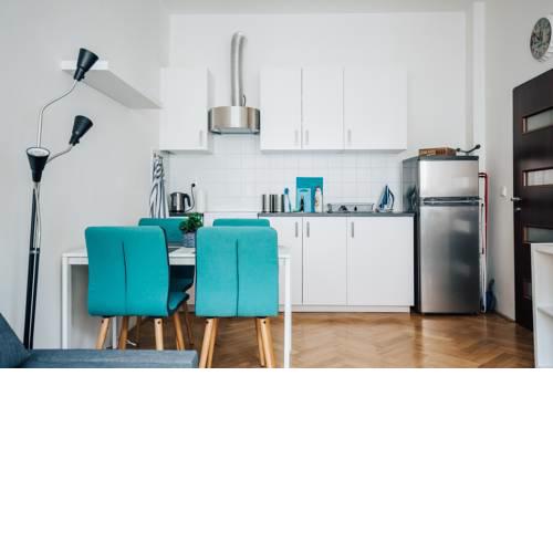 Kangelo home with café