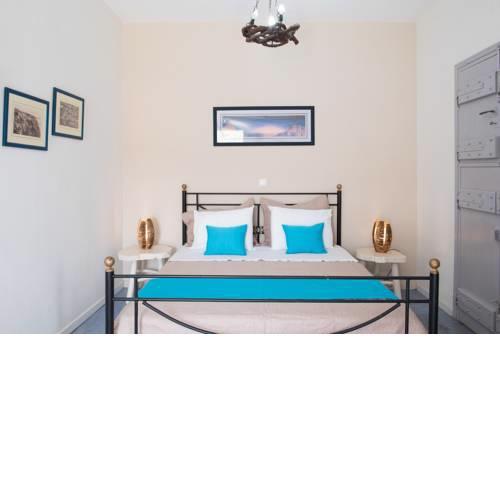 Kapeli House Collection