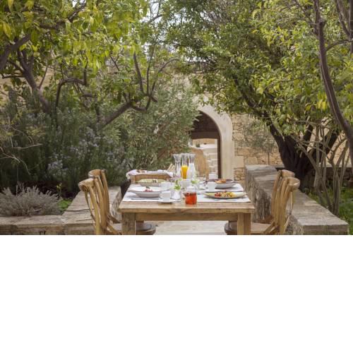 Kapsaliana Village Hotel