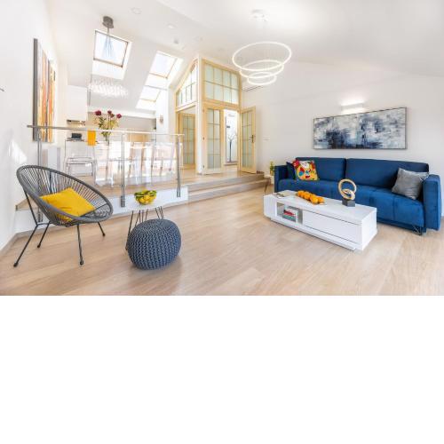 Karlova Old Town Apartments